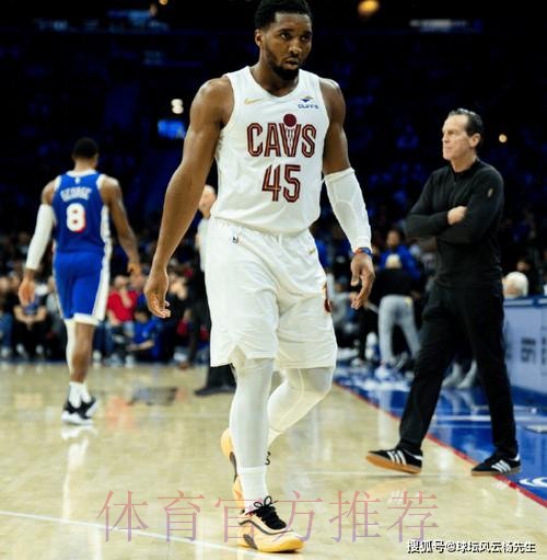 米切尔35+9加兰20分7助，骑士133-107轻取76人客场扬威